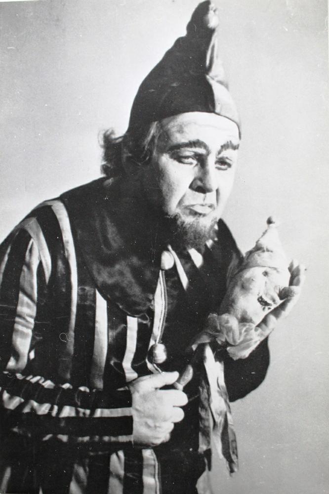 1957 год, Евгений Окунев - Риголетто в опере Риголетто 1957