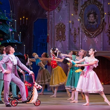 Балетная труппа Челябинского театра оперы и балета уезжает на большие гастроли по странам Европы