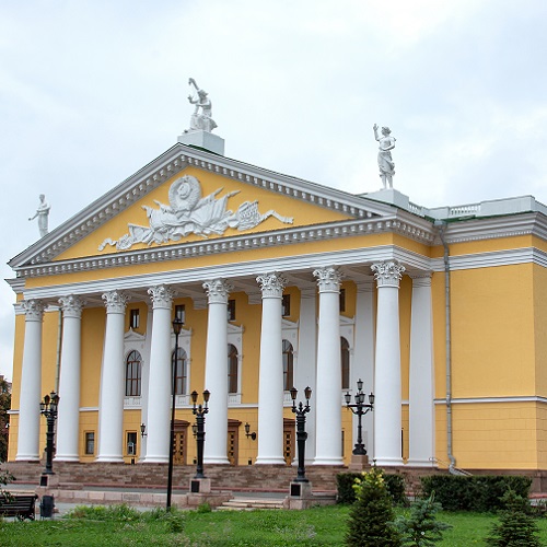 Челябинский театр оперы и балета поддержал беженцев из Донбасса