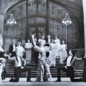 Сцена из спектакля Веселая вдова