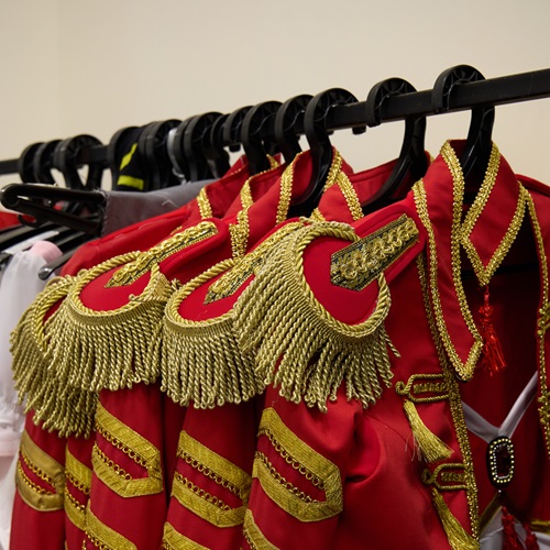 В челябинском театре ставят балет-водевиль «Гусарская баллада»