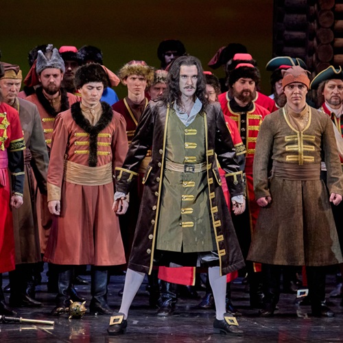 Артисты театра имени Глинки откроют новый сезон в Москве