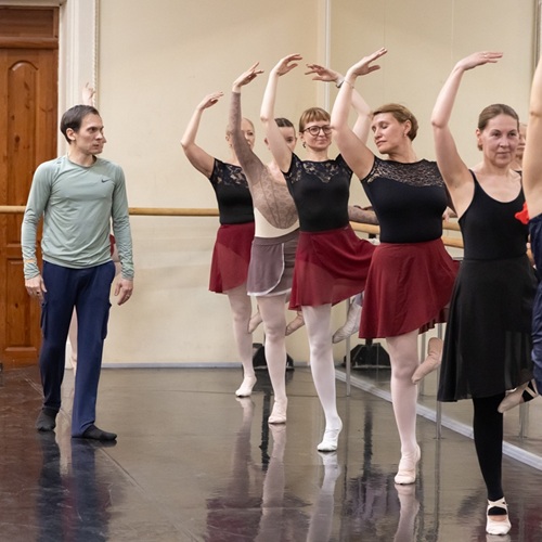 В театре имени Глинки прошел необычный урок классического танца